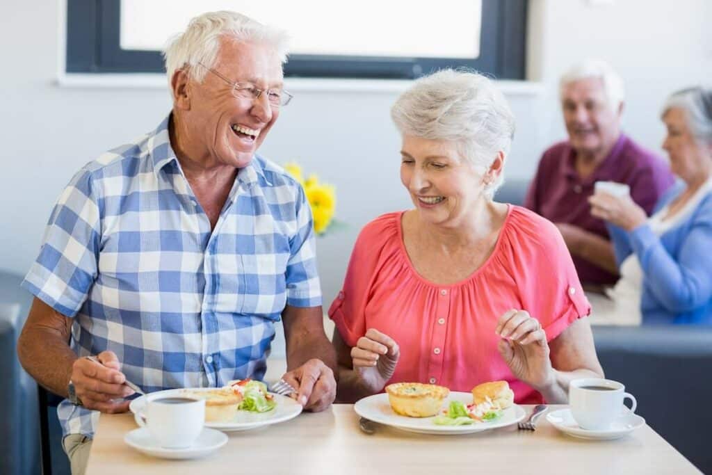 Novellus Cypresswood | Senior couple eating lunch together