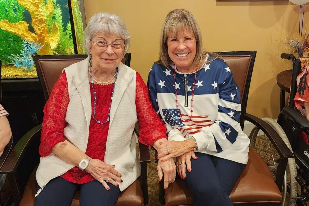 Novellus Kingwood | Seniors celebrating Veterans Day